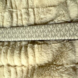 Michael Kors women’s white signature belt reversible size M